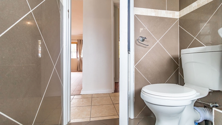 To Let 2 Bedroom Property for Rent in Plumstead Western Cape